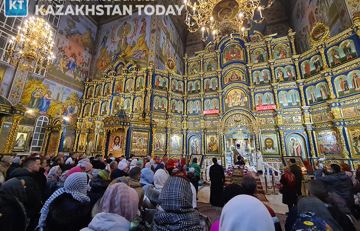 Easter service at Holy Dormition Cathedral in Astana