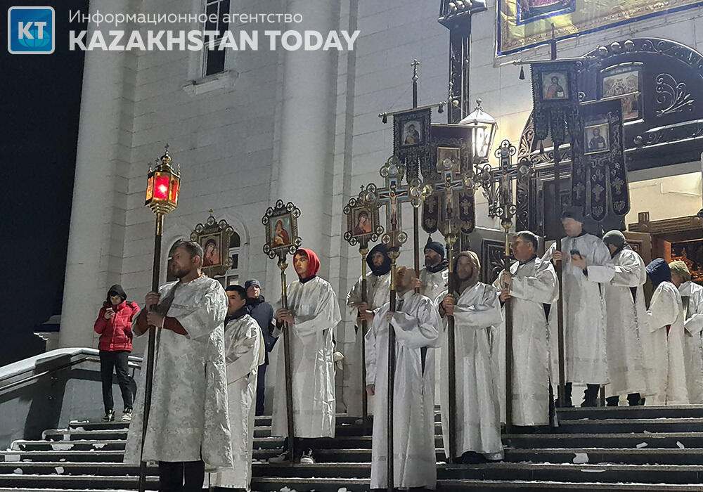 Easter service at Holy Dormition Cathedral in Astana