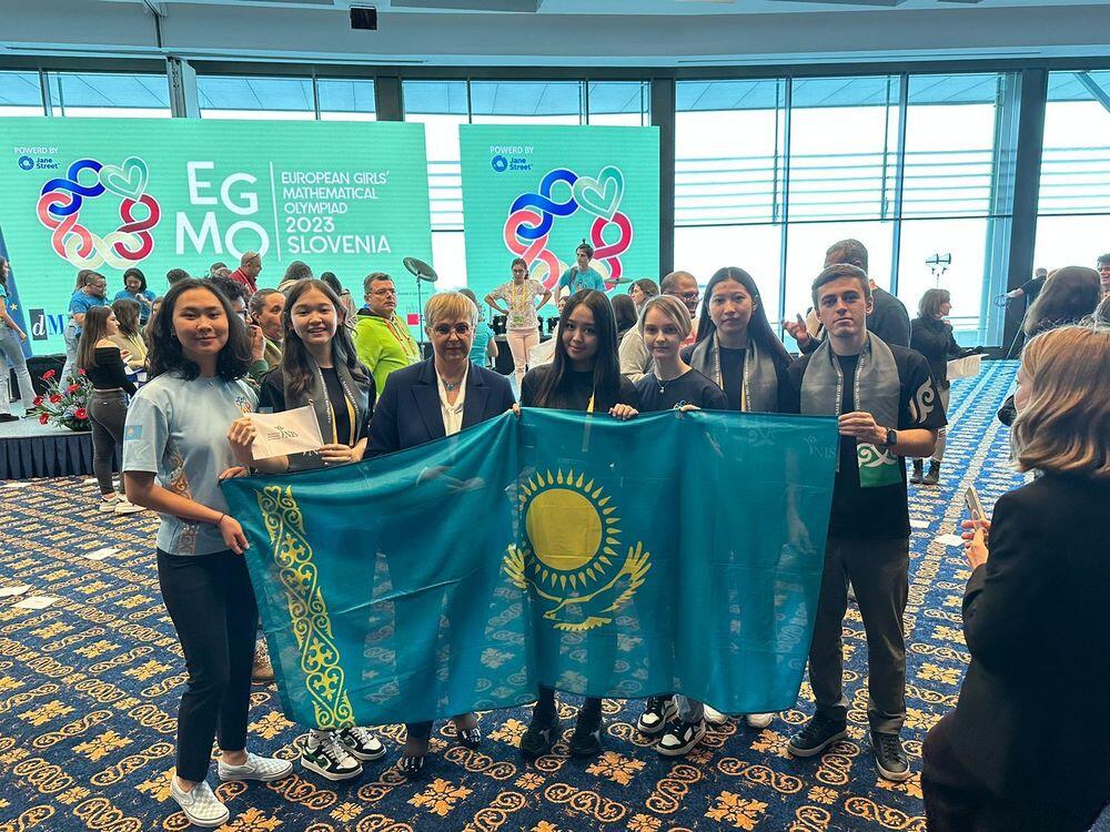 Казахстанские школьницы завоевали четыре медали на олимпиаде по математике в Словении