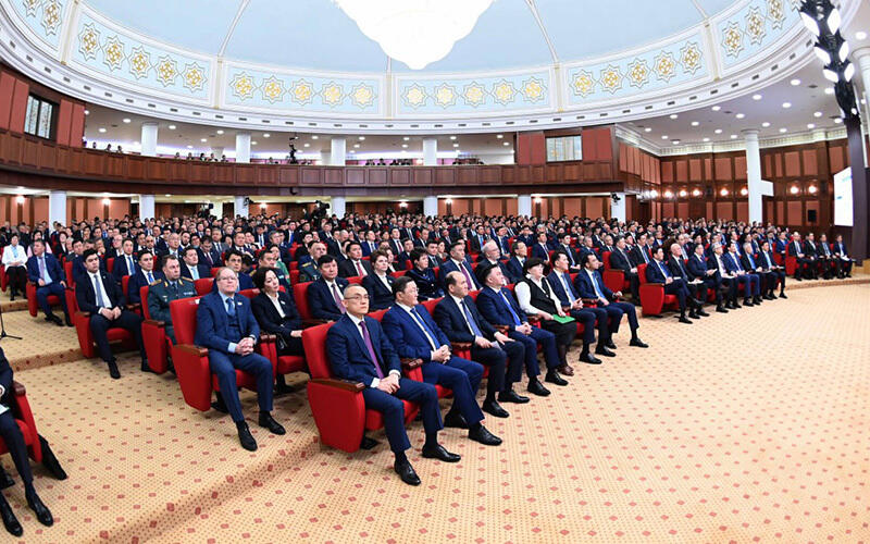 Kazakh President chairs meeting on results of country’s socio economic development. Images | Akorda
