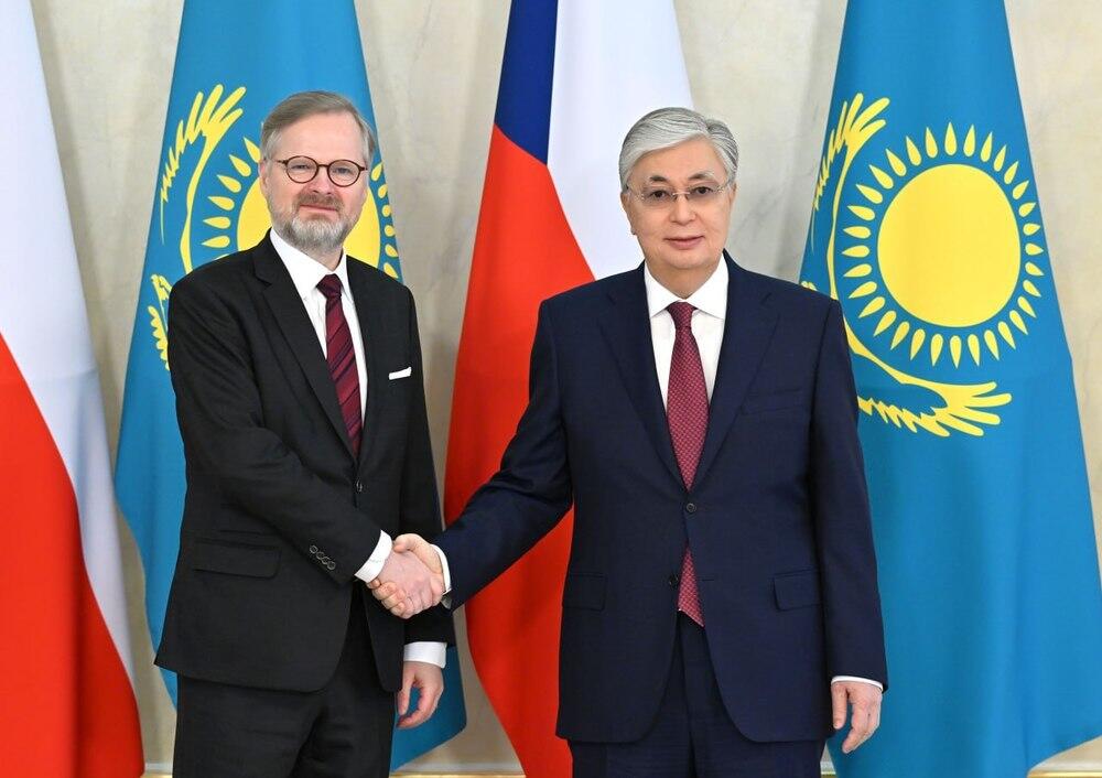Токаев обсудил экономическое сотрудничество с премьер-министром Чехии 