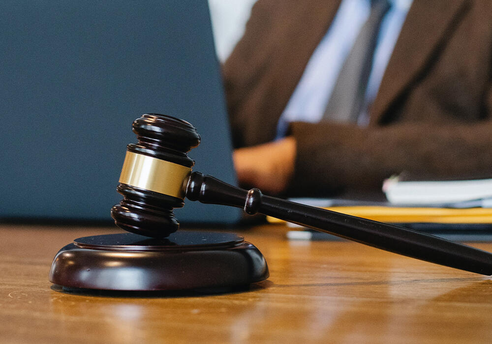 В Актау местная жительница попала под суд из-за буквы Z