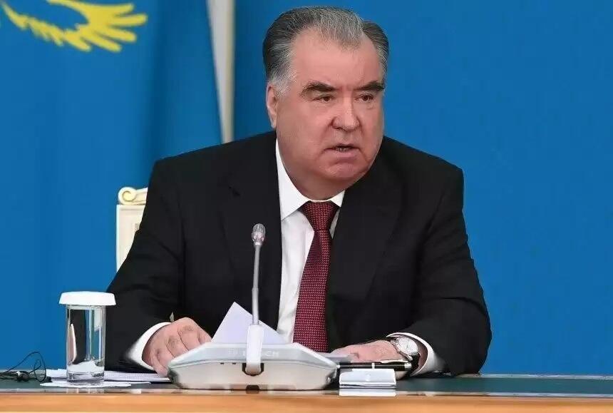 Kazakhstan invited to develop oil and gas plays in Tajikistan