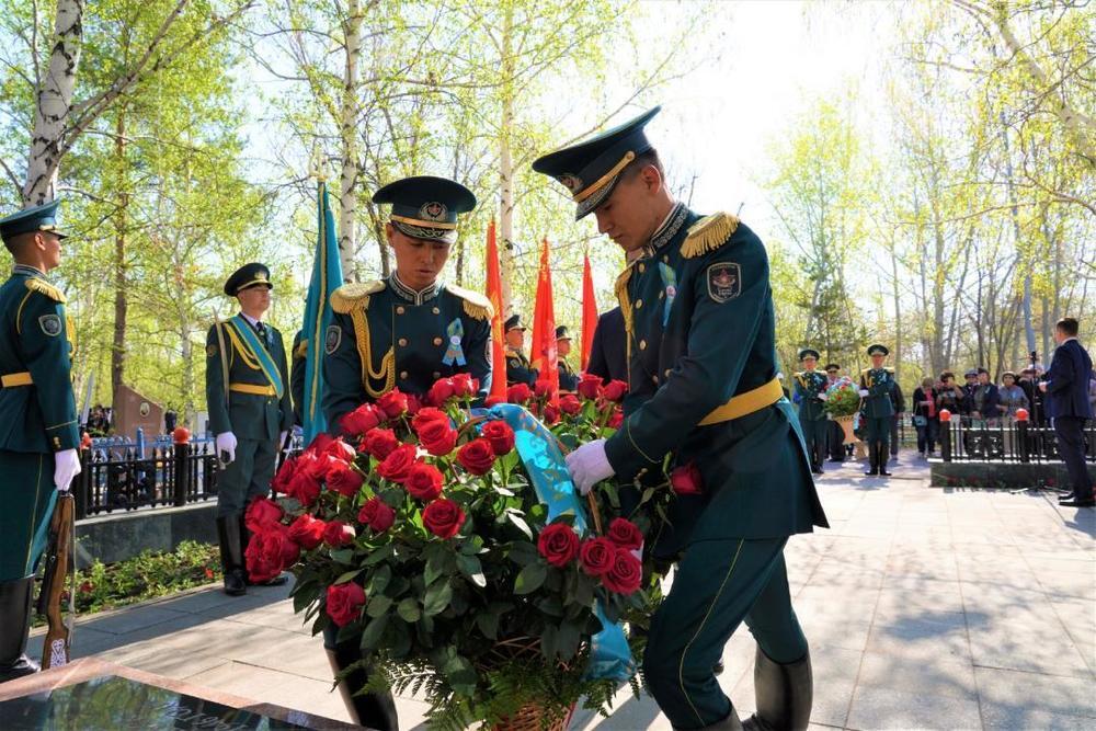 В Казахстане отметили День Победы. Фото: Акимат Астаны