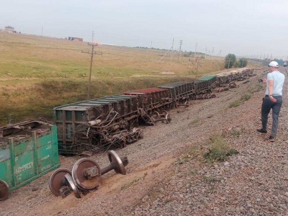 18 rail cars derailed in Shymkent