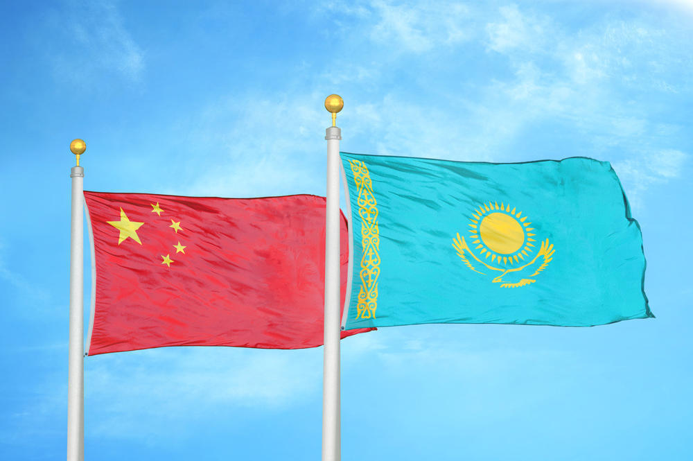 Казахстан и Китай подписали меморандум о торгово-экономических исследованиях