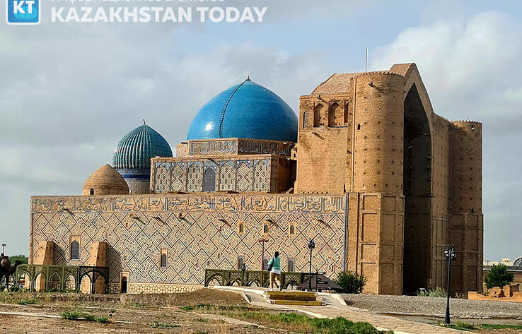 Түркістанға саяхат