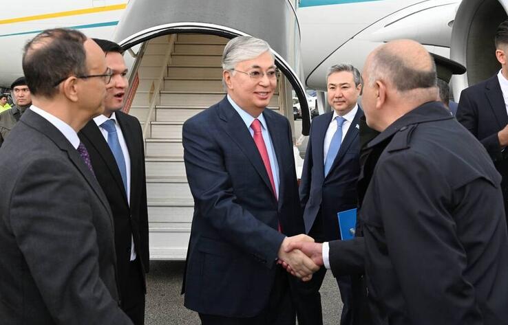 Токаев с рабочим визитом прибыл в Анкару