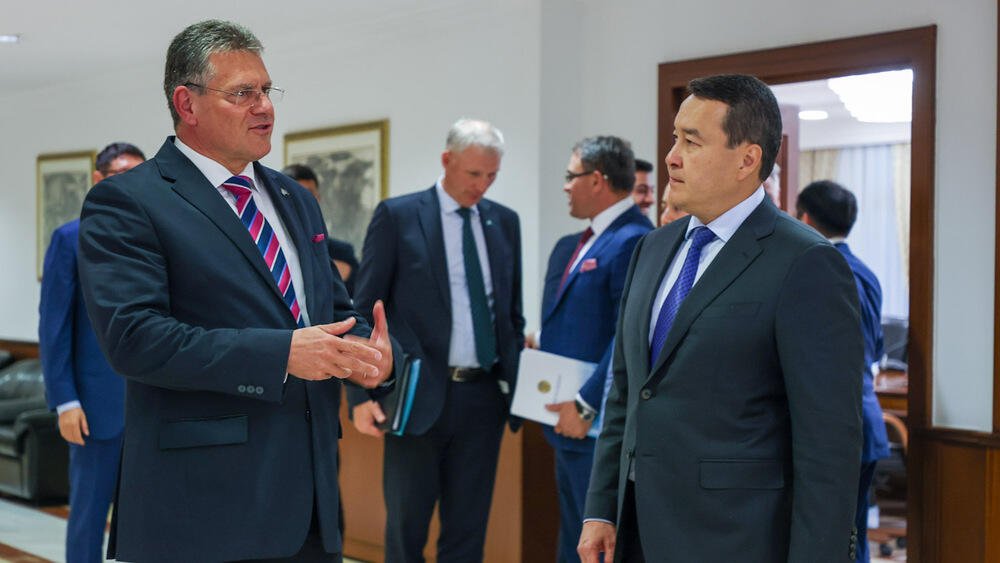 Kazakhstan interested in diversifying mutual trade with EU - PM Smailov