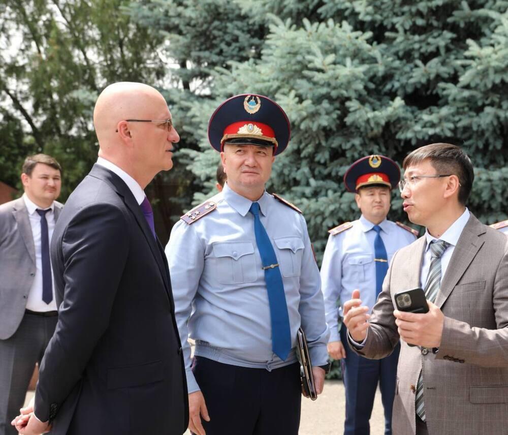 Роман Скляр Алматы полиция департаментіне барып қайтты
 