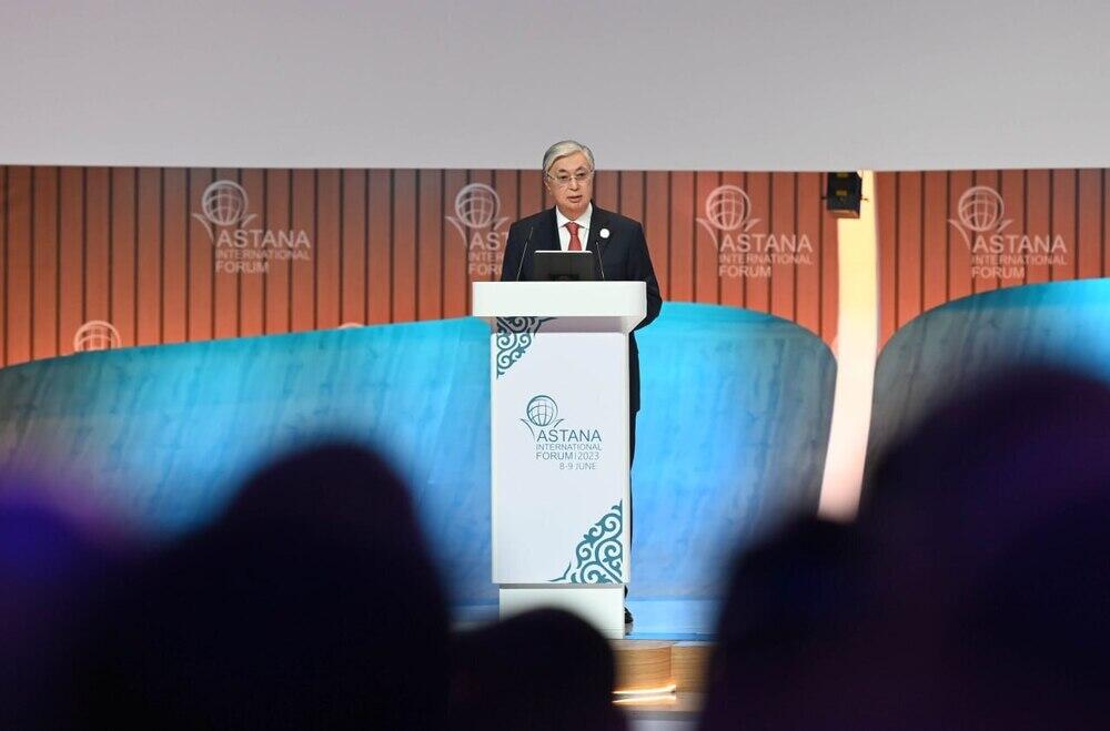Президент Астана халықаралық форумының пленарлық отырысында баяндама жасады 