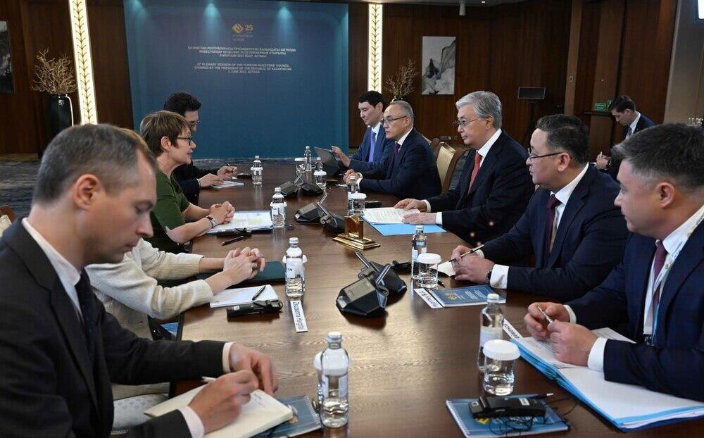 Реализацию ряда проектов обсудил Токаев с президентом ЕБРР