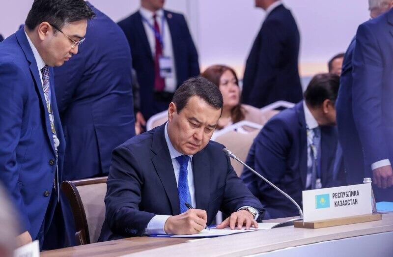 Ряд документов подписал Смаилов на заседании глав правительств СНГ в Сочи 