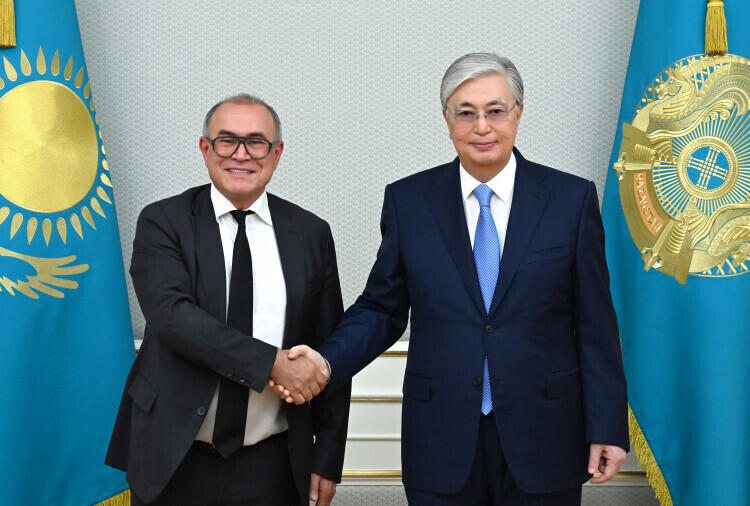 Head of State Tokayev meets with well-known economist Nouriel Roubini