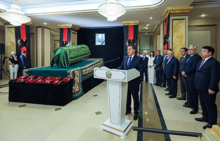 ҚР Премьер-Министрі Бердібек Сапарбаевпен қоштасу рәсіміне қатысты