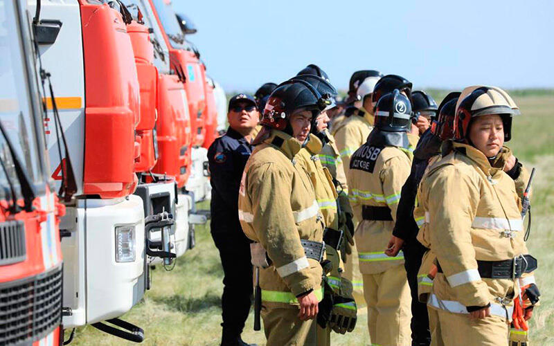 Абай ауданындағы табиғи өрт. Сурет: ҚР ТЖМ