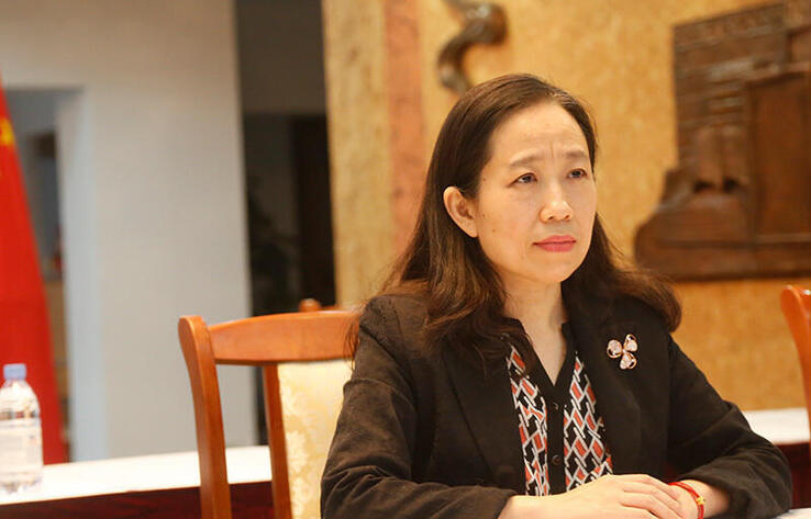 Генеральный консул КНР в Алматы дала интервью СМИ 