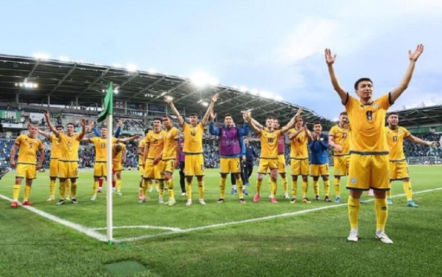 Сборная Казахстана по футболу в отборе на Евро-2024 победила Северную Ирландию 
