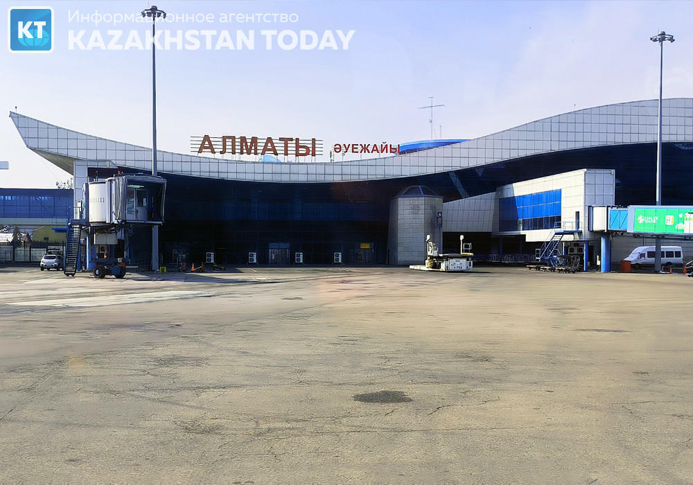 Пассажиров предупредили об очередях и заторах на территории Международного аэропорта Алматы