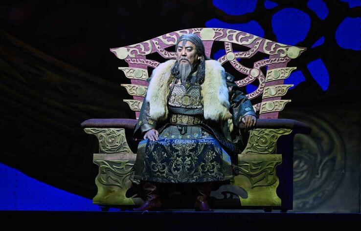 Президент Қасым-Жомарт Тоқаев «Жошы хан» спектаклінің премьерасын тамашалады