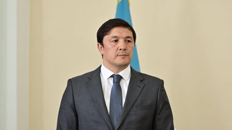 Акимом Актобе назначен Азамат Бекет 
