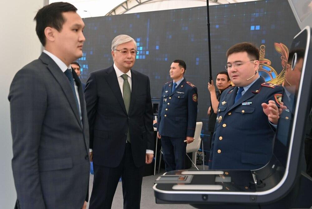 Tokayev gets familiarized with ‘Dactyloscopy Registration’ project