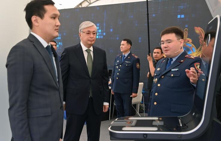 Tokayev gets familiarized with ‘Dactyloscopy Registration’ project