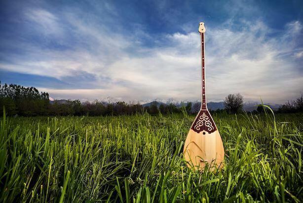 Президент поздравил казахстанцев с Национальным днем домбры 