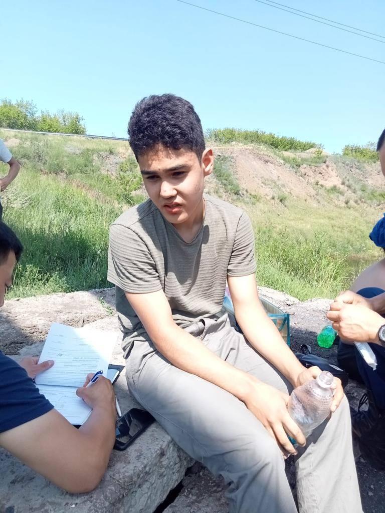 15 летний мальчик спас 100 человек. 15 Летний парень. Казахстанские дети. Мальчишки казахстанские. 13 Летний подросток.