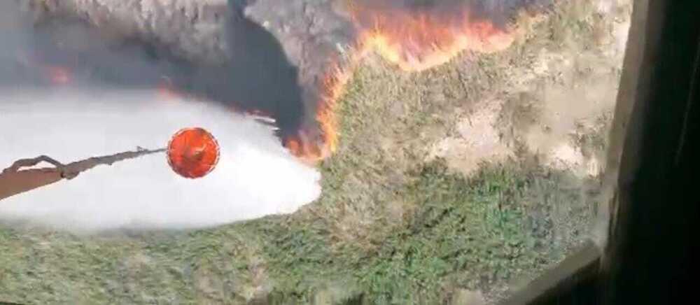 В Атырауской области площадь пожара удалось снизили до 40 гектаров