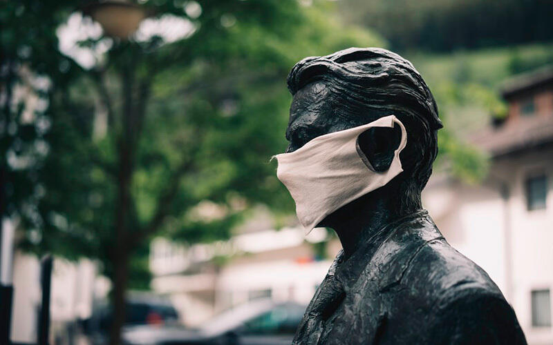 Главные медицинские открытия XXI века. Фото: Создание антител для вирусных заболеваний. Созданные в лаборатории моноклональные антитела уже позволили революционизировать лечение аутоиммунных заболеваний и некоторых видов рака, однако до сих пор их применение для лечения инфекций было ограничено/health.mail.ru