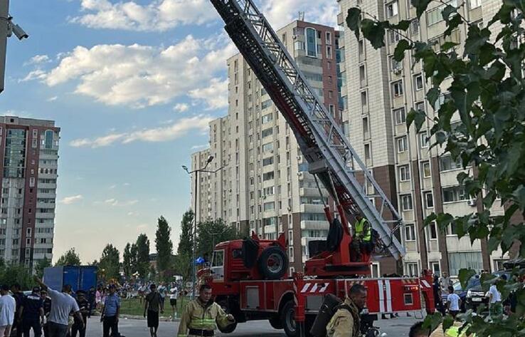 Пожар в ЖК Аккент в Алматы: одна женщина скончалась