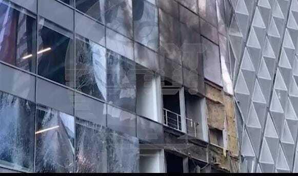 Новая атака беспилотников в Москве: повреждены фасады на офисных башнях
