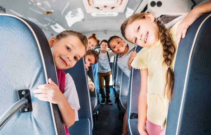 В Минпросвещения регламентировали согласование групповых поездок детей за рубеж
