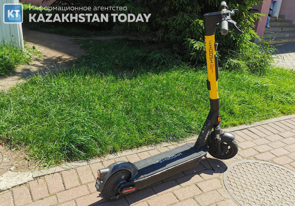 В Казахстане предлагают запретить эксплуатацию электросамокатов на неосвещенных участках, на трассах и несовершеннолетними