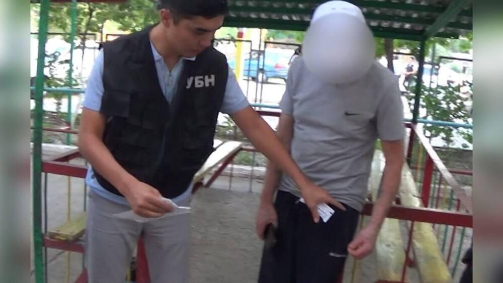 Полицейские обнаружили у жителя Тараза героин в особо крупном размере 