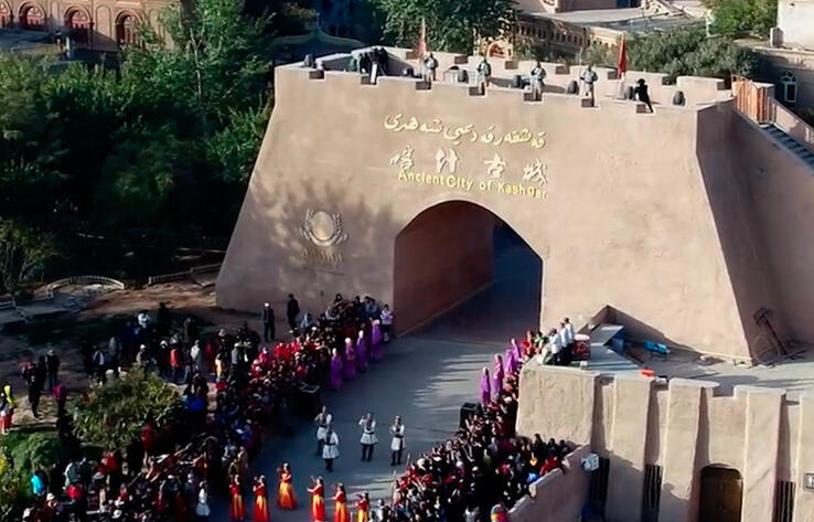 Творческая молодежь Кашгара поддерживает культурные традиции