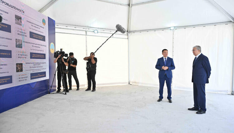 Tokayev reported on projects of construction of 2 plants in Ekibastuz