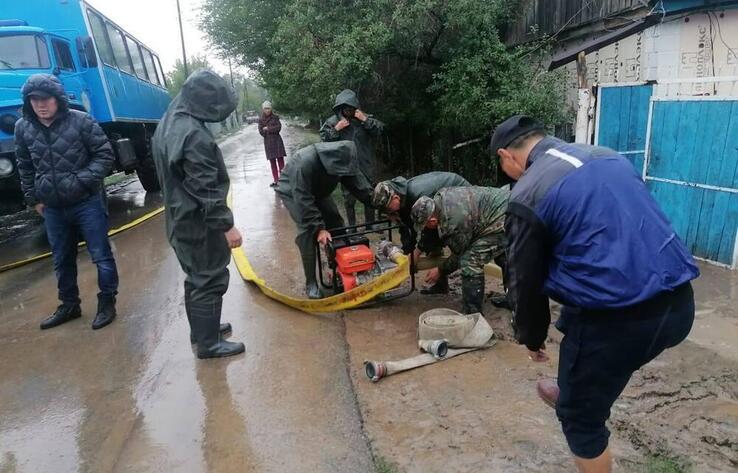 Жетісу облысында ауылды су басты: эвакуациялау пунктінде 16 адам қалды 