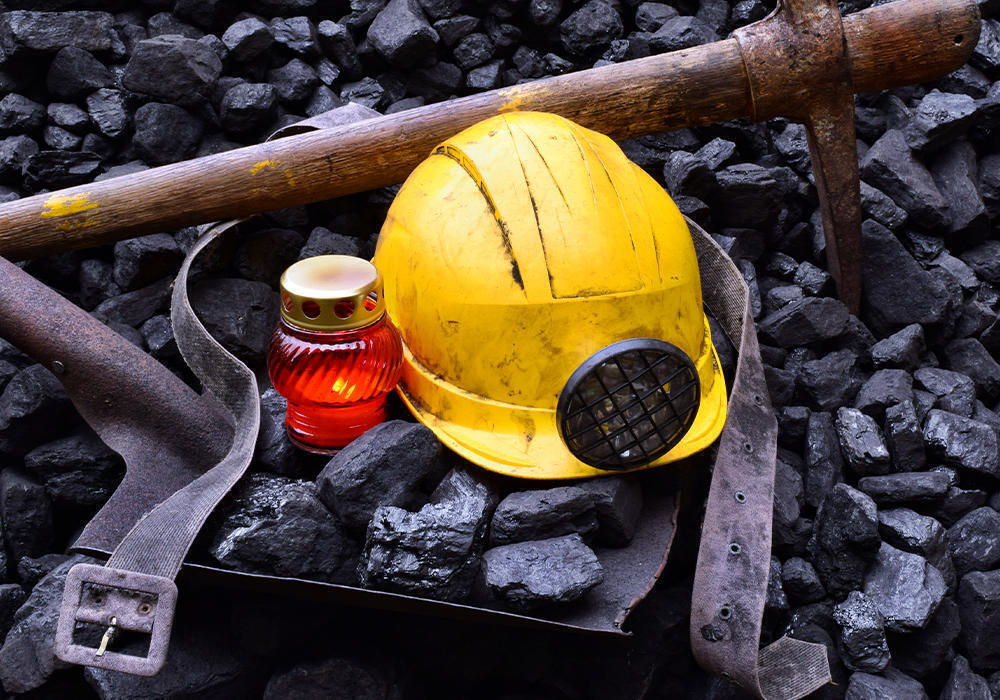 На шахте "Казахстанская" найдено тело третьего погибшего шахтера