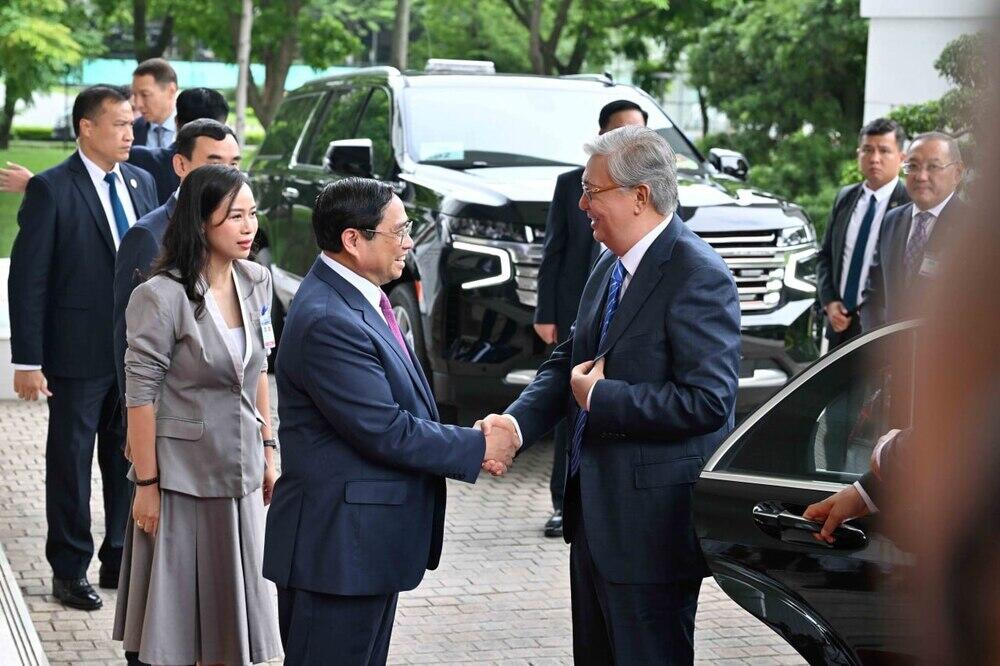Мы достигли важных договоренностей - Токаев о переговорах с главой Вьетнама
