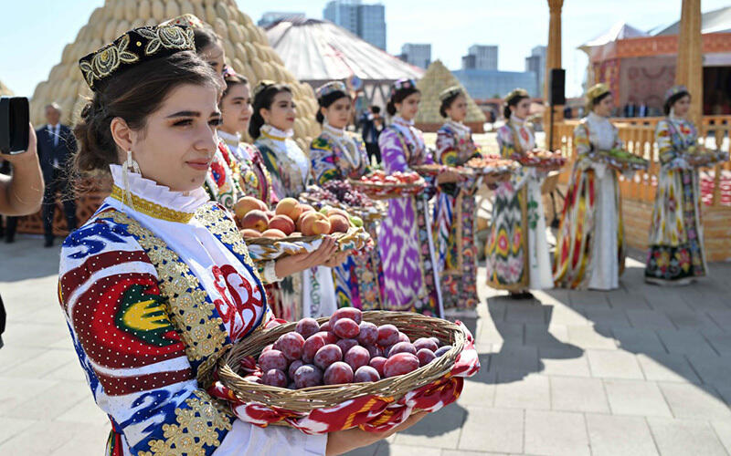 Fair of Agricultural and Industrial Goods of Tajikistan. Images | Akorda