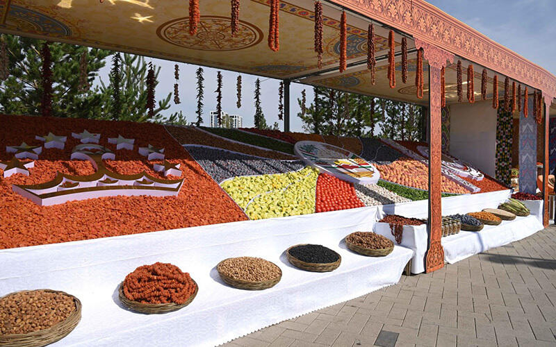Fair of Agricultural and Industrial Goods of Tajikistan. Images | Akorda