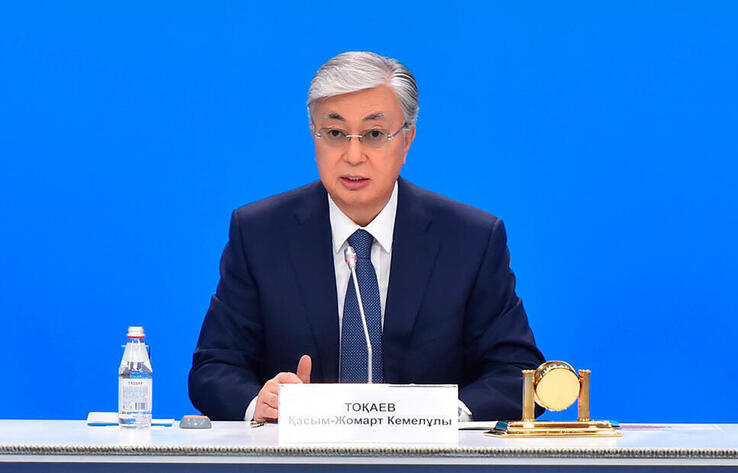 Глава государства поздравил казахстанцев с Днем Конституции 