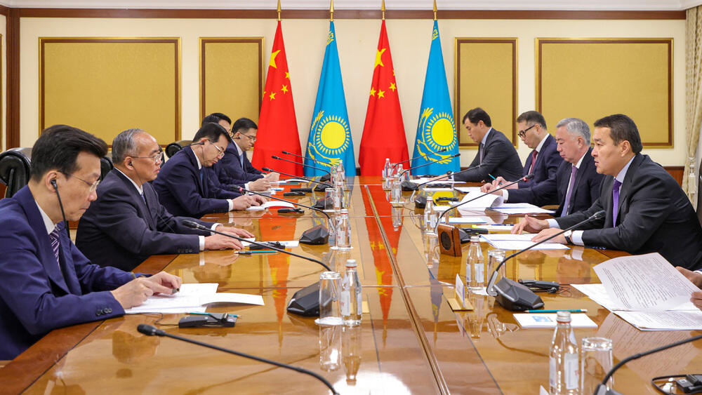 Kazakhstan ready to increase supplies of its products to China - Alikhan Smailov