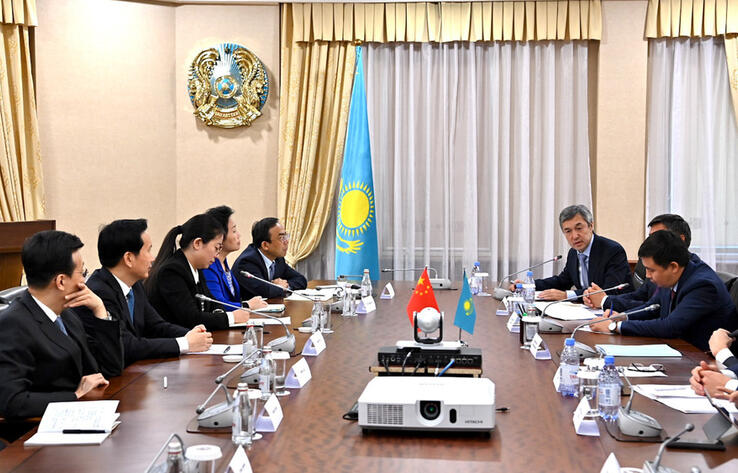 В январе-июле объем двусторонней торговли между Казахстаном и Китаем увеличился до $16,3 млрд