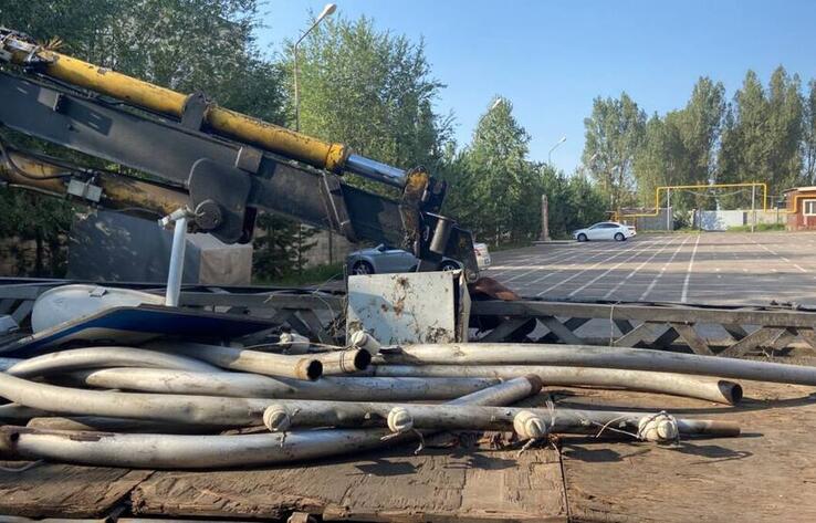 Алматыда 80 млн теңгенің жарықтандыру бағаналары ұрланды