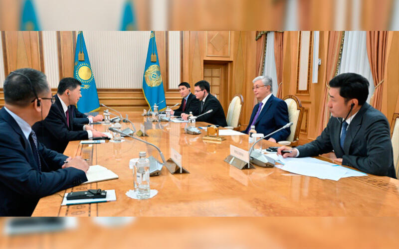 Kassym-Jomart Tokayev receives the President of SINOPEC Corporation Yu Baocai