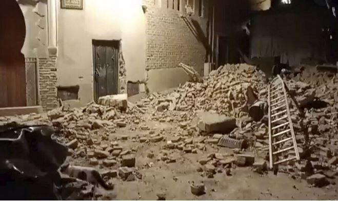 Число жертв землетрясения в Марокко превысило две тысячи человек 
