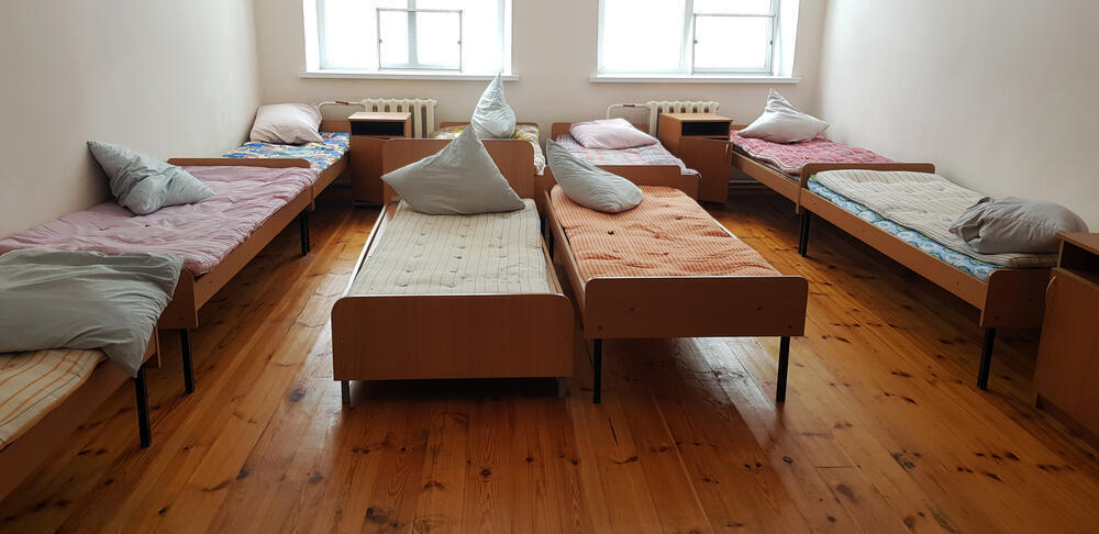 Преподаватель с поддельным дипломом и просроченные лекарства: в Жетысуской области выявили ряд нарушений в детских учреждениях
